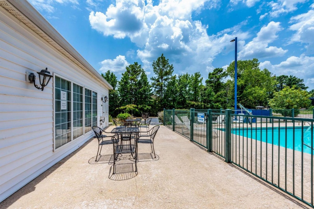 Double Room with Two Double Beds and Roll-In Shower -Micro Fridge Mobility Accessible/Non-Smoking